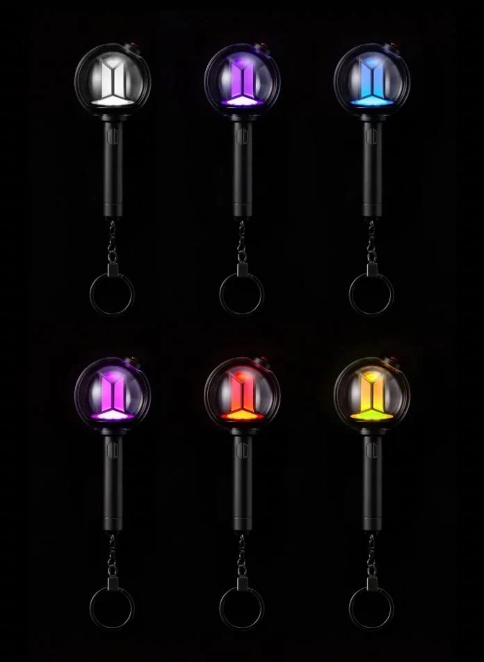 BTS - OFFICIAL LIGHT STICK VER.4 KEYRING