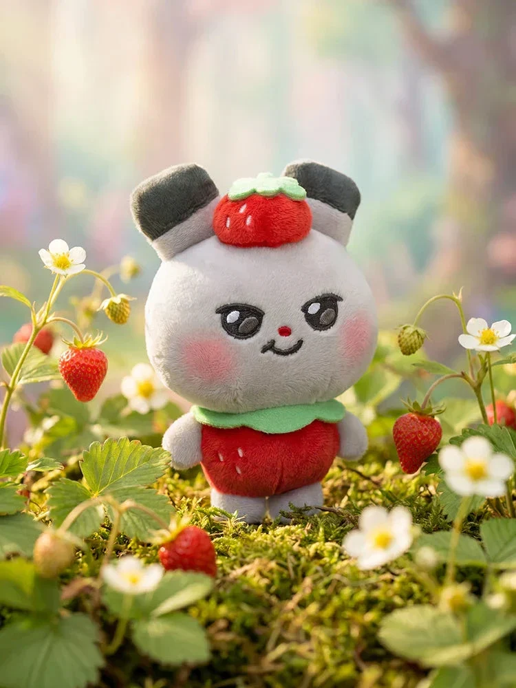 ATEEZ - MIGHTEEZ BERRY BREEZY FAIRY PLUSH KEYRING