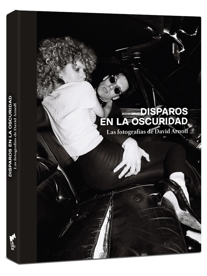 DISPAROS EN LA OSCURIDAD Las fotografias de David Arnoff