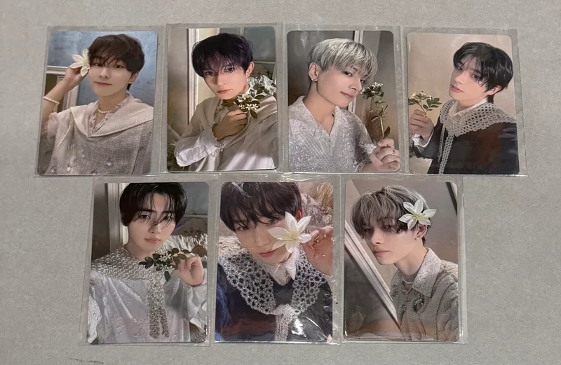 [LUCKY DRAW EVENT] [ENHYPEN] Orange Blood : YZY 3.0 POB Photocard
