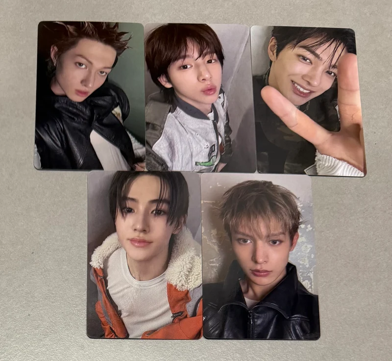 [LUCKY DRAW EVENT] [CORTIS] Color Outside The Lines : YZY 6.0 POB Photocard