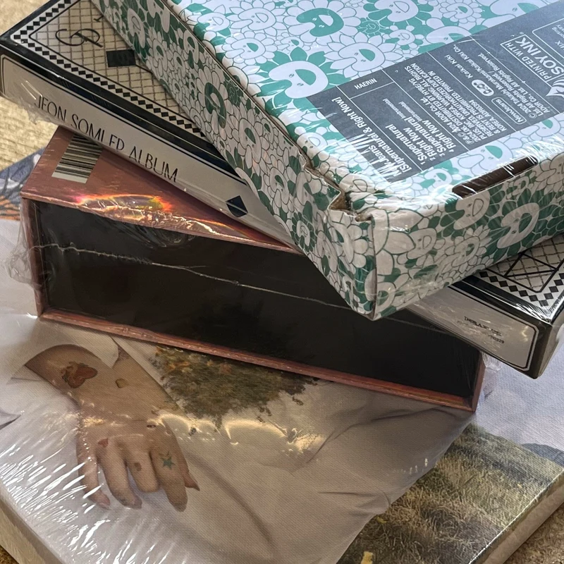 K-Pop Mystery Damaged Product