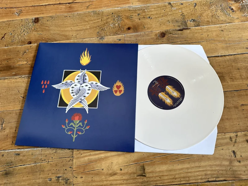 Ángeles, Víctor, Gloria & Javier | Tengo tres estrellas y veinte cruces [Vinilo Beige]
