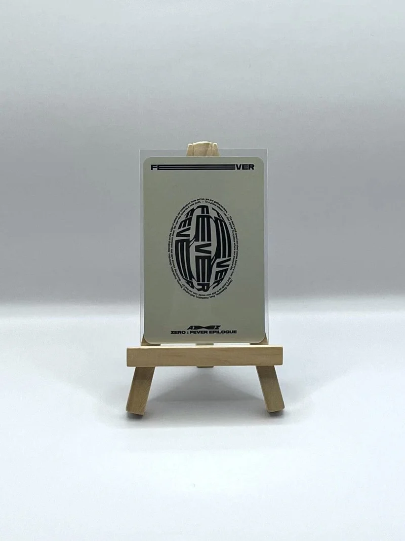 Nolae Limited Photo Card Sleeves (Hard)