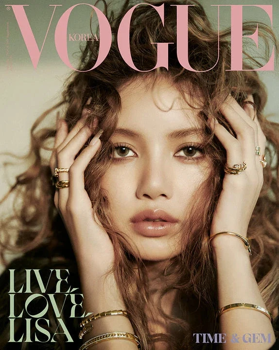LISA (BLACKPINK) - VOGUE (DECEMBER 25)