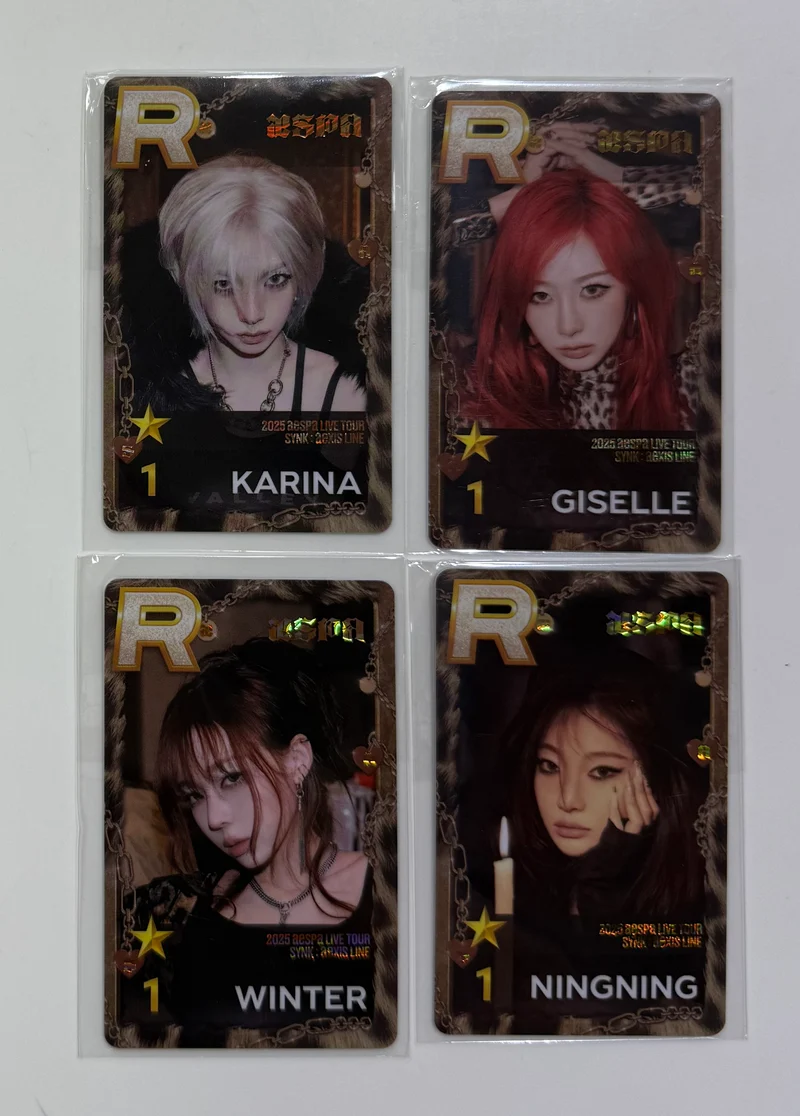 [LUCKY DRAW EVENT] [AESPA] 2025 aespa LIVE TOUR - SYNK : aeXIS Line - Superstar Photocard