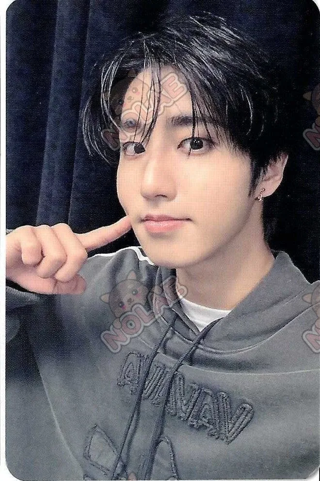STRAY KIDS - KARMA - POB DEAR MY MUSE PHOTOCARD