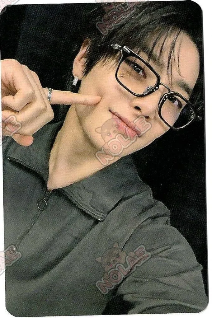 STRAY KIDS - KARMA - POB DEAR MY MUSE PHOTOCARD