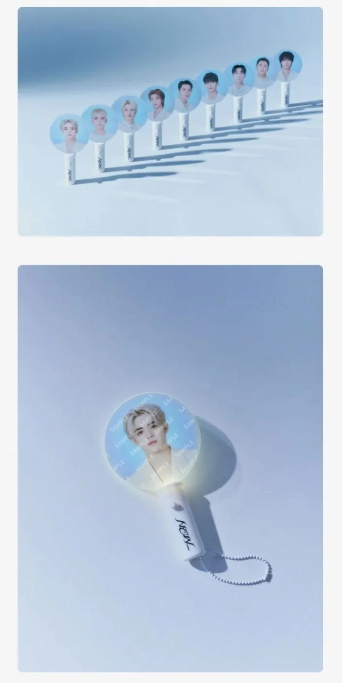 SEVENTEEN - MINI PICKET LIGHT KEYRING (NEW_ 2025 WORLD TOUR IN INCHEON OFFICIAL MD)
