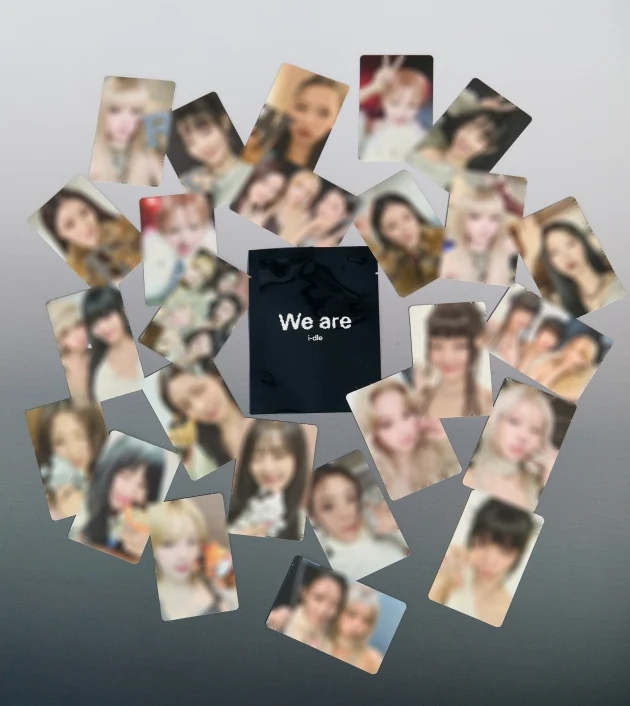 [I-DLE] We are : Random Photocard Set