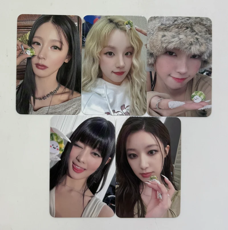 [LUCKY DRAW EVENT] [I-DLE] : We Are : DearMyMuse POB Photocard