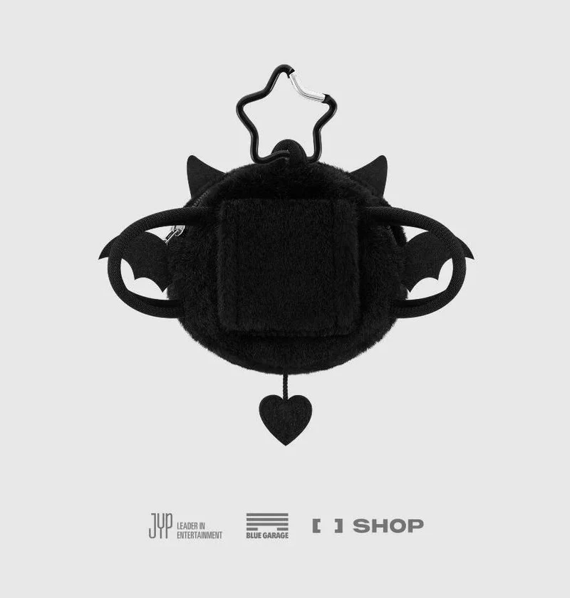 XDINARY HEROES - BACKPACK VILLAINS VER. (WORLD TOUR 'BEAUTIFUL MIND' IN SEOUL OFFICIAL MD)