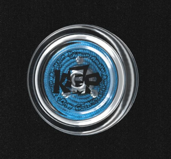 KICKFLIP - YOYO & STICKER SET