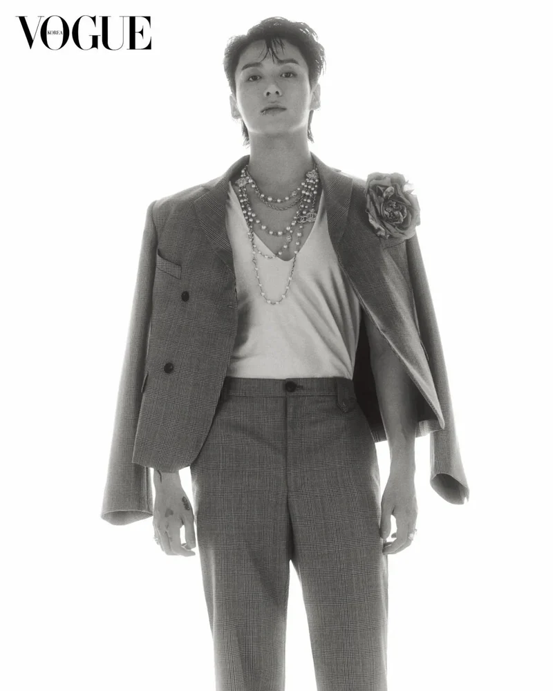 JUNGKOOK (BTS) - VOGUE (2023 OCTOBER ISSUE)