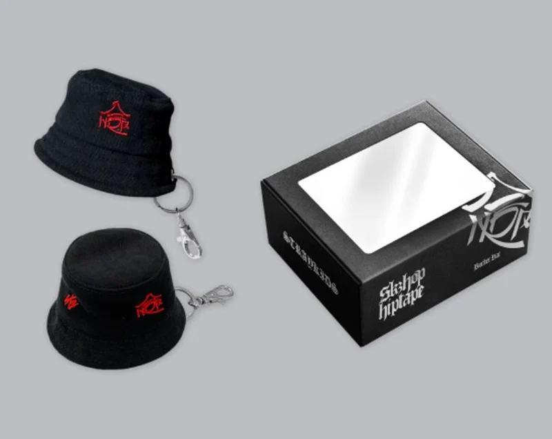 STRAY KIDS - '合 (HOP)' POP-UP STORE MD