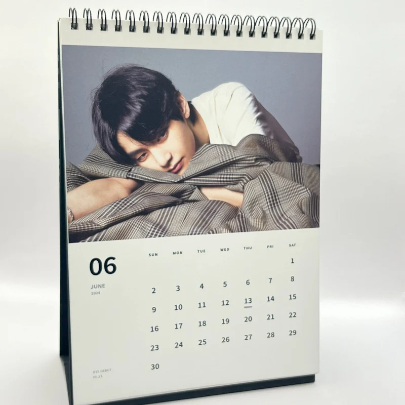 BTS - BEYOND THE STAGE BTS DOCUMENTARY "THE DAY WE MEET" - 2024 Kalender