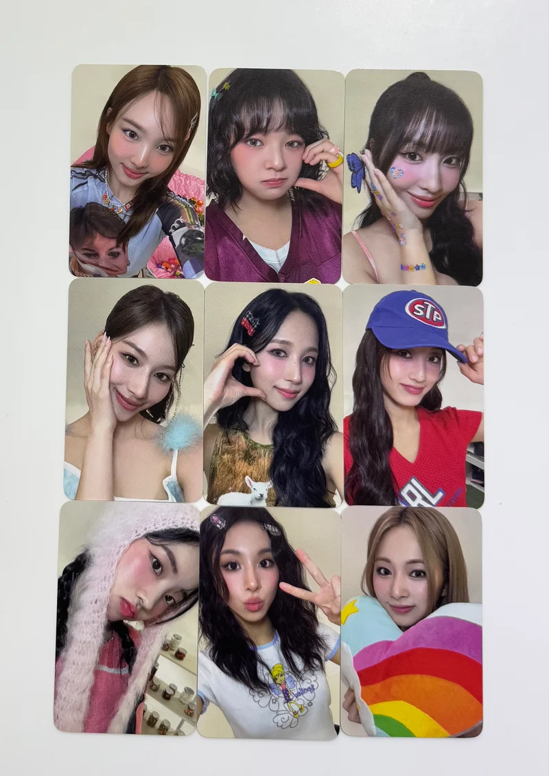 [TWICE] 2025 Seasons' Greetings : POB Photocard