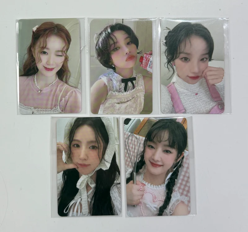 [(G)I-DLE] 2025 Seasons' Greetings : POB Photocard